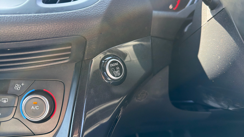 Ford Kuga 1.5 TDCi ST-Line 5dr 2WD Diesel Estate